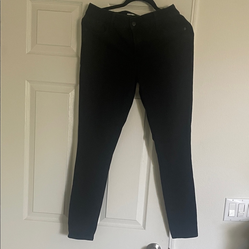 Old Navy Women's Black Skinny Jeans